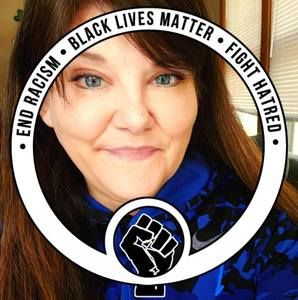 Meet your Posher, Roxanne